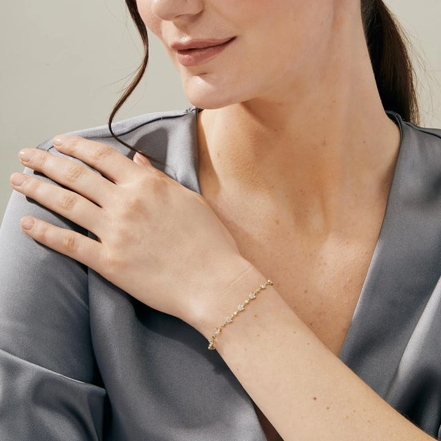 Contemporary Syna Yellow Gold Mogul Diamonds Bracelet For Sale - Image 3 of 5