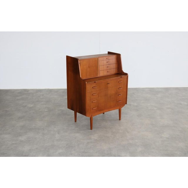 Vintage Danish Secretary in Teak, 1960s, in Good conditions. Designed 1960 to 1969