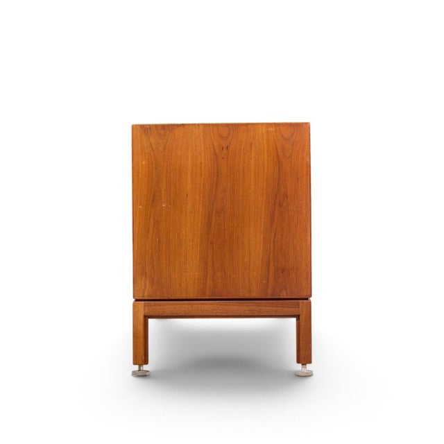 Mid 20th Century Jens Risom Mid Century Walnut Credenza For Sale - Image 5 of 13
