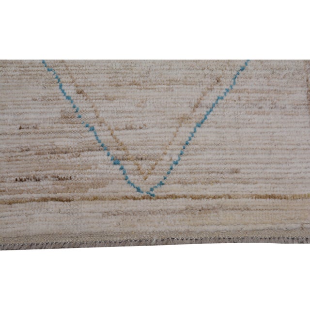 2000 - 2009 Moroccan Hand Knotted Wool Rug, 2'10"x12'3" For Sale - Image 5 of 5