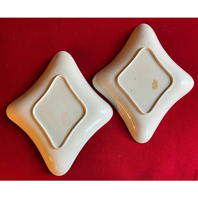 Cream Large Antique Early 19th Century Wedgwood Creamware Diamond Shape Serving Dishes or Bowls - a Pair For Sale - Image 8 of 10