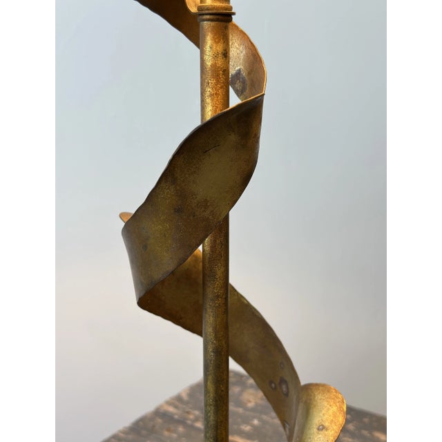 Vintage Spiraling Gilt Metal Table Lamp With Oak Base Attributed to Yasha Heifetz, Circa 1950s For Sale - Image 9 of 14