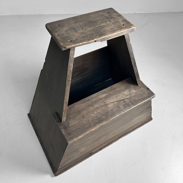 Mid-Century Modern Minimalist Wooden Fumidai Step Stool, Japan, 1920s For Sale - Image 3 of 10