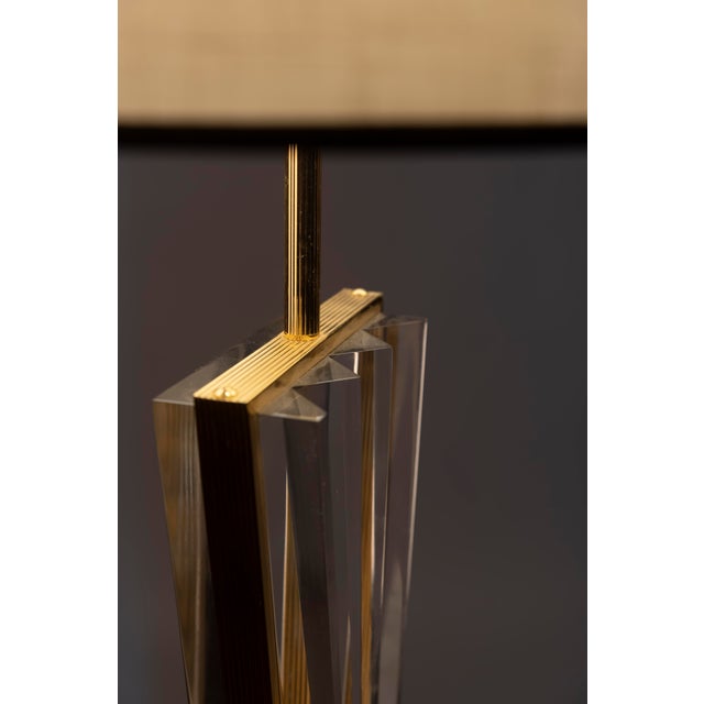 Hollywood Regency Table Lamp in Brass and Acrylic, 1970s For Sale - Image 10 of 13