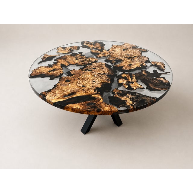 Round table in olive root and transparent resin, designed by Andrea Toffanin for Hood – Back & Forth Design. A unique...