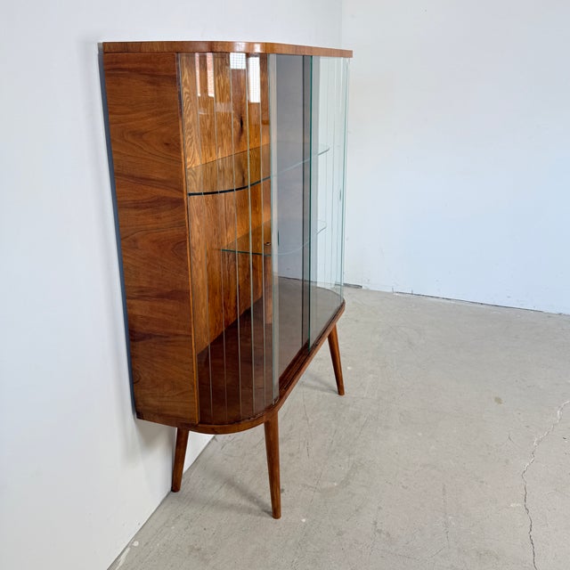Vintage Art Deco Style Walnut Veneer Display Cabinet with Glass Slats, 1950s For Sale - Image 3 of 15
