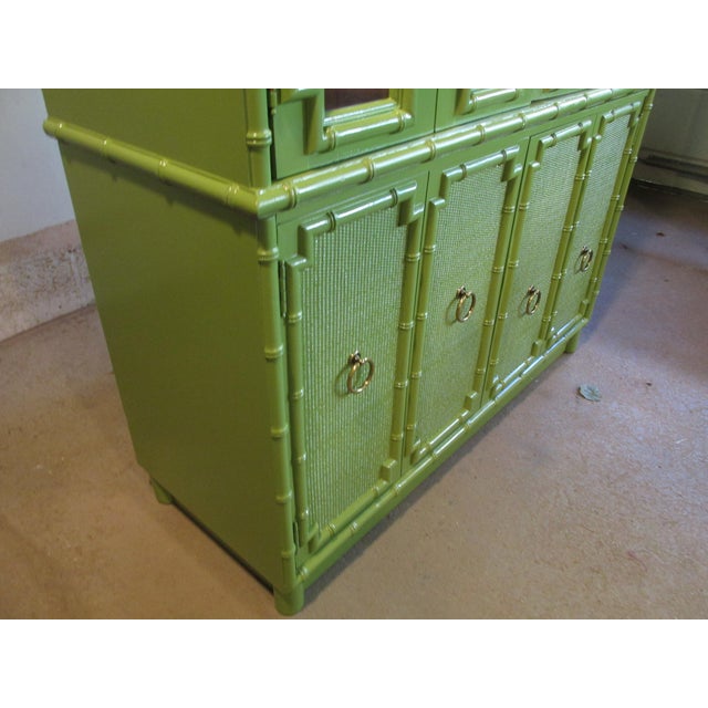 Vintage Drexel Painted Hollywood Regency /Chinoiserie Style China Cabinet For Sale - Image 9 of 14