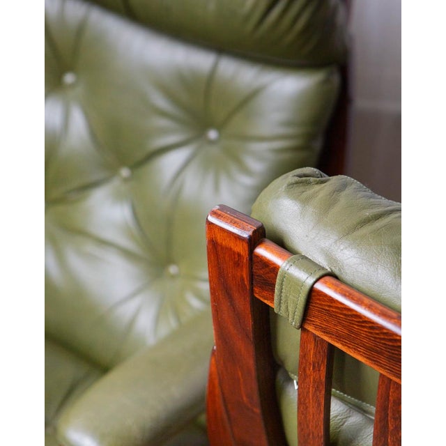 1970s Mid-Century Modern Bentwood Beech and Leather Lounge Chairs - A Pair For Sale - Image 10 of 15