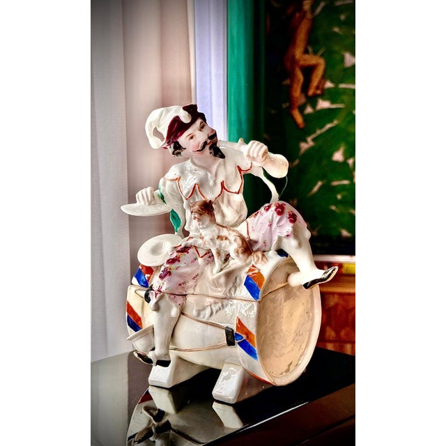 Ceramic Large Antique German Figural Tobacco Jar Jester with Cat from Conta & Boehme, 1890s For Sale - Image 7 of 13