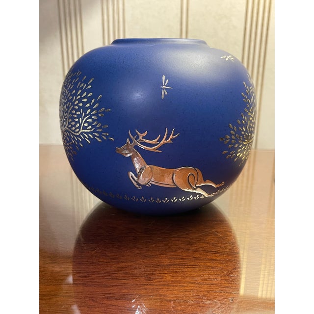 Emilia Castillo 1993 Plata Pura Cobalt Blue Porcelain & Pure Silver Overlay 6” Wildlife Vase. For Sale - Image 10 of 12