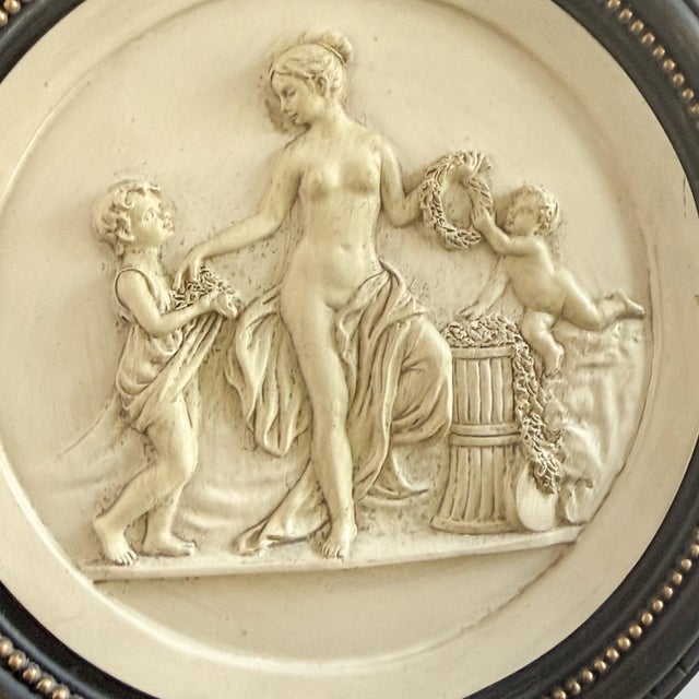 Mid 20th Century Pair of Neoclassical Figural Relief Wall Sculptures in Antiqued Gilt and Black Frames For Sale - Image 10 of 11