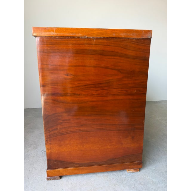 19th Century German Biedermeier-Style Burr & Flamed Elm Chest of Drawers For Sale - Image 9 of 12