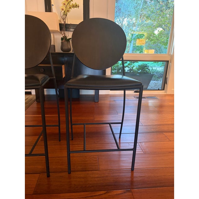 Dakota Jackson Dakota Jackson "Vik-Ter" Black Leather Counter Stools Set of 3 For Sale - Image 4 of 9