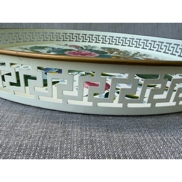 White Vintage White Tole Round Tray For Sale - Image 8 of 16