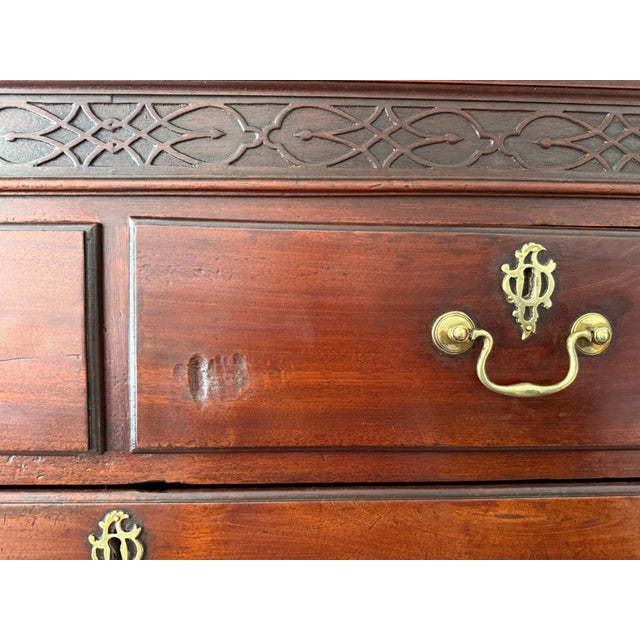 18th Century Mahogany Chest on Chest With Dressing Table For Sale - Image 15 of 18