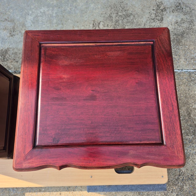 Vintage Petite Mahogany French Provincial Night Stands End Tables, a Pair For Sale In Washington DC - Image 6 of 14