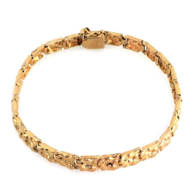 Contemporary Mid 20th Century Nugget Rectangular 14k Yellow Gold Link Bracelet 8" For Sale - Image 3 of 7