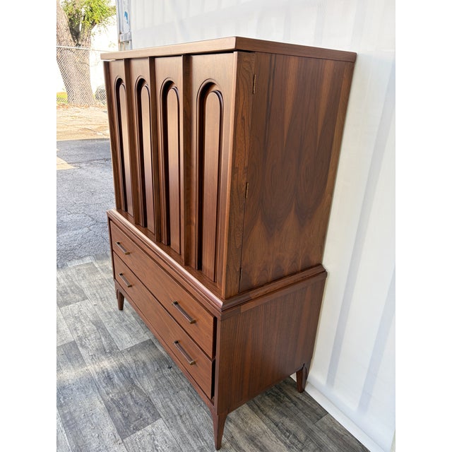 Fully Refinished Mid Century Modern Sculpted Highboy Dresser. Circa 1960s. For Sale - Image 18 of 18