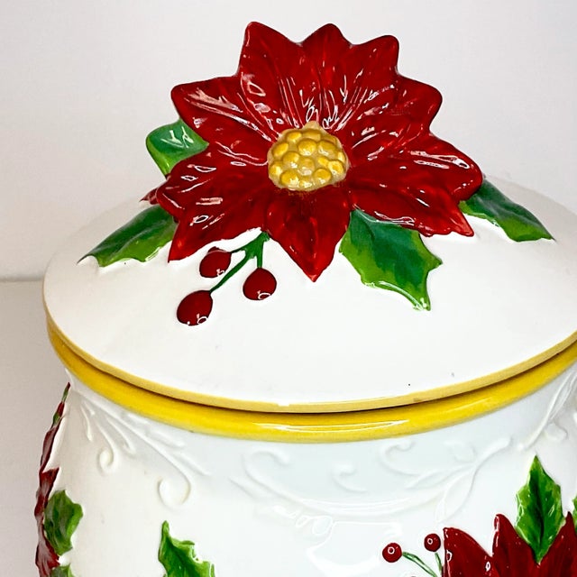 Ceramic 1970s Vintage Majolica Americana Christmas Poinsettia Canister For Sale - Image 7 of 10