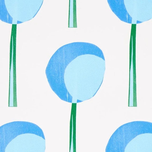 Part of the Peg Norriss Collection, Liz Nielsen’s Topiary wallpaper is a small-scale, graphic pattern that features a...