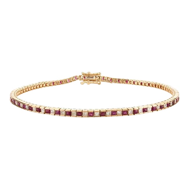 18k Yellow Gold 1.7ct Ruby Diamond Modern Tennis Bracelet for Women For Sale