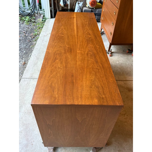 Broyhill Brasilia Lowboy With Mirror For Sale - Image 11 of 12