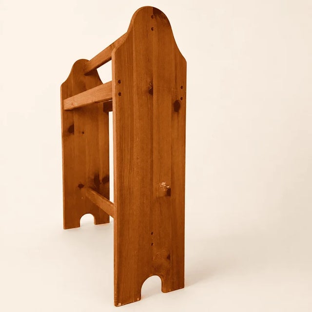 Vintage Knotty Pine Quilt Rack, 3-Rail Blanket Stand For Sale - Image 4 of 8