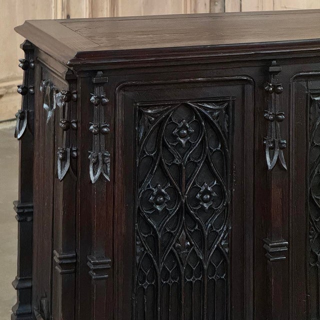 Wood 19th Century French Gothic Petite Trunk ~ Blanket Chest For Sale - Image 7 of 12
