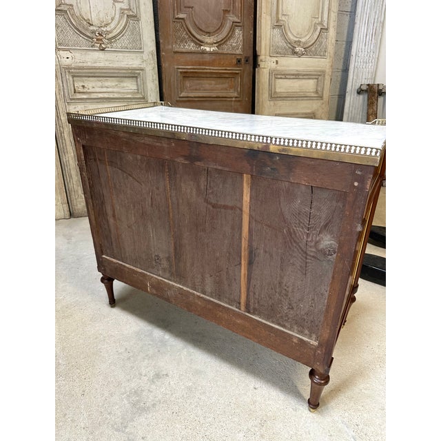 Antique Louis XVI Style Mahogany Commode, 1800 For Sale - Image 15 of 16