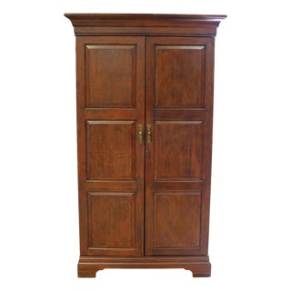 Late 20th Century Howard Miller 'Sonoma' Wine & Bar Cabinet For Sale