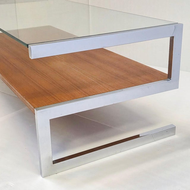 Good overall condition. Signs of wear and scratches on the glass top, two small chips on the edge. Slight oxidation of the...