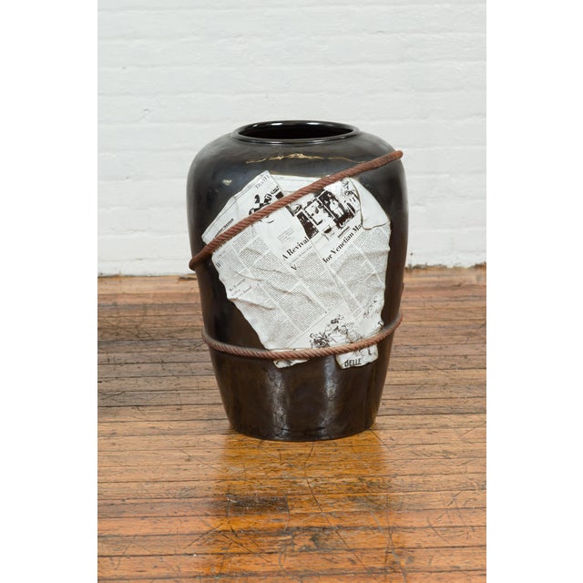 Large Thai Exterior Flower Vase with Black Patina, Rope and Newspaper Motifs For Sale In New York - Image 6 of 12