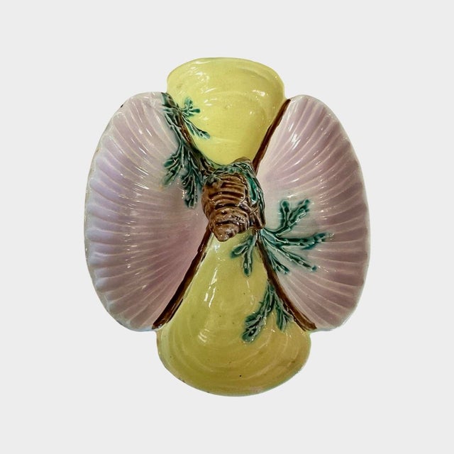 Majolica Late 19th Century Lavender and Yellow Shell 4-Compartment Majolica Dish For Sale - Image 4 of 8