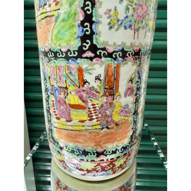 Black 1970s Chinouserie Famille Rose Noire Porcelain Umbrella Stand For Sale - Image 8 of 12