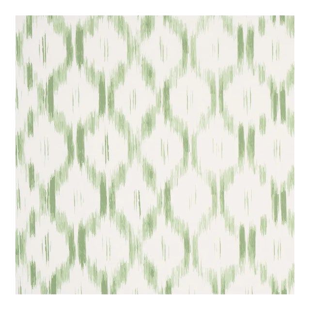 Sample - Schumacher x Mark D. Sikes Santa Monica Wallpaper in Leaf Green For Sale