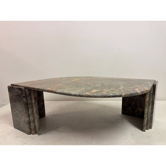 Sculptural Eye-Shaped Marble Coffee Table, 1980s For Sale - Image 4 of 15