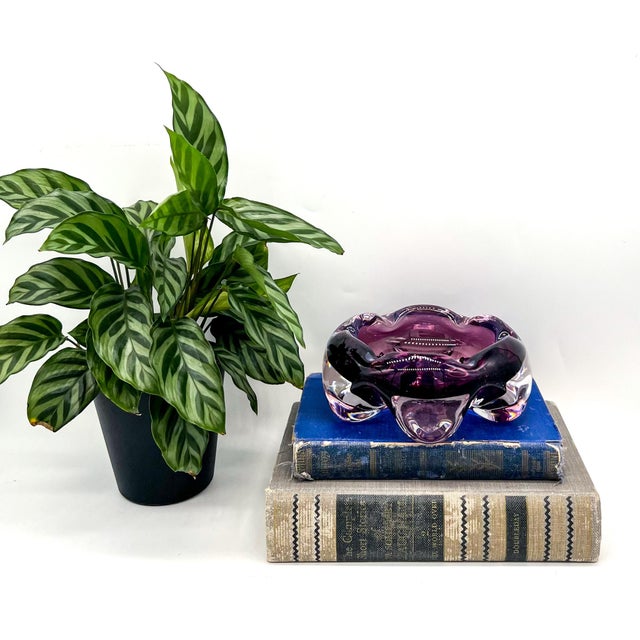 Gorgeous hand-blown art glass bowl from Åfors Glasbruk, Sweden, signed “Åfors Bosse Lila” on the base. This mid-century...