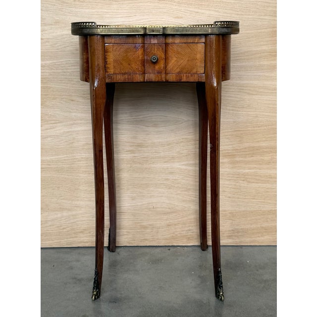 Pair of French nightstands bedside tables Louis revival, circa 1910 Side cabinets Unusual kidney shape tops with beautiful...