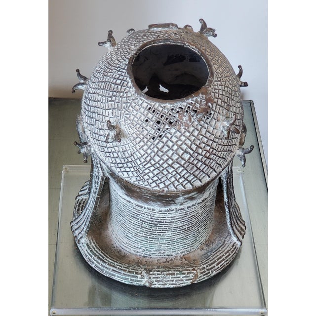 Workaday Handmade 20th Century Benin Bronze "Head of an Oba" - Gallery Provenance With Coa For Sale - Image 4 of 6