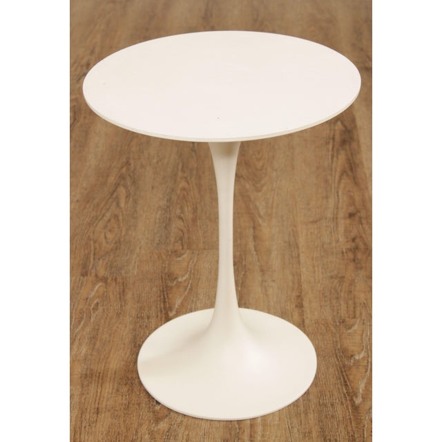 Knoll Associates Eero Saarinen Mid Century Modern Round Marble Top
