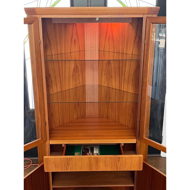 Mid-Century Modern Vintage Danish Mid-Century Modern Teak Corner China Cabinet / Curio Cabinet by Skovby For Sale - Image 3 of 12