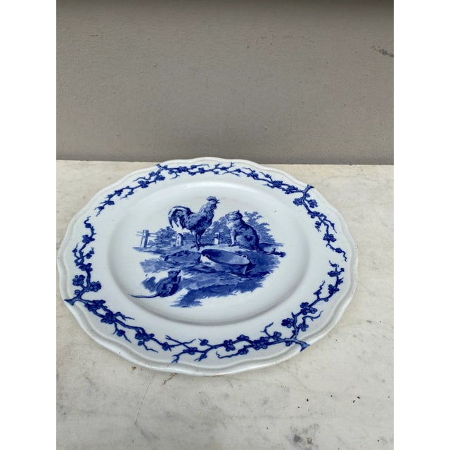 Victorian English Blue & White Plate Rooster & Cat Brown Westhead and Moore, Circa 1890 For Sale - Image 3 of 5