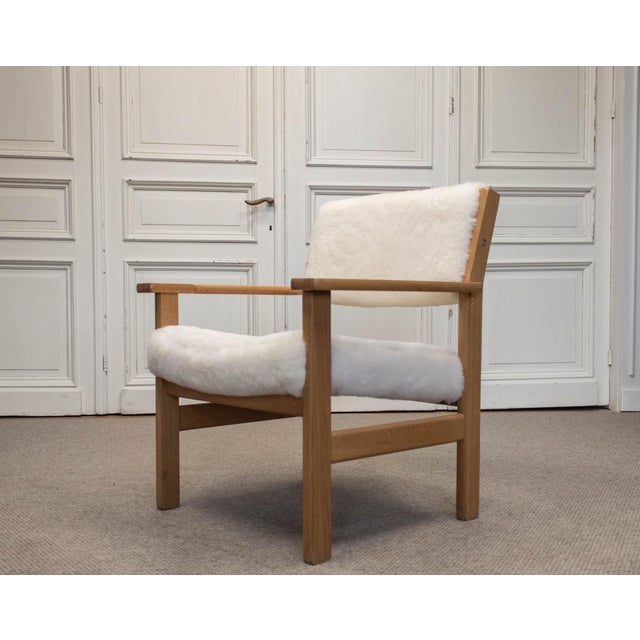 Oak Armchair with White Sheep Fur Upholstery by Hans J. Wegner, 1980s For Sale - Image 10 of 12