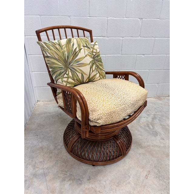 Contemporary Mid-Century, Franco Albini-Attributed Swivel Rocker Chairs in Italian Vivai Del Sud Style. Fully Refurbished Vintage Rattan & Reed Chairs For Sale - Image 3 of 10