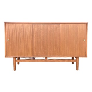 Milo Baughman for Drexel Today’s Living Mid-Century Modern Credenza For Sale
