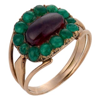 Mid 19th Century Georgian Cabochon Cut Garnet Emerald 10k Rose Gold Ring, Size 8 For Sale