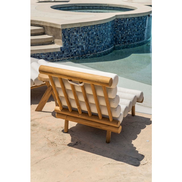 Rishon Teak Outdoor Lounge Chair – Alpine Modern Design in Sunbrella Canvas Birds Eye For Sale - Image 4 of 5