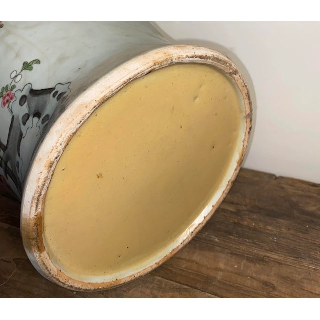 Chinese Ching Dynasty Porcelain Temple Jar For Sale - Image 3 of 6