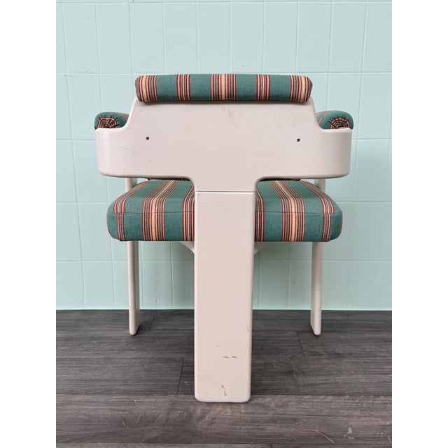 Wood Vintage Lounge Chair in Wood and Fabric, 1970s For Sale - Image 7 of 10