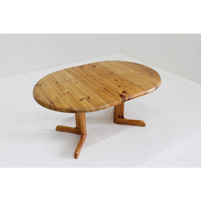 Vintage Danish Round Extendable Dining Table in Pine, 1960s For Sale - Image 4 of 7